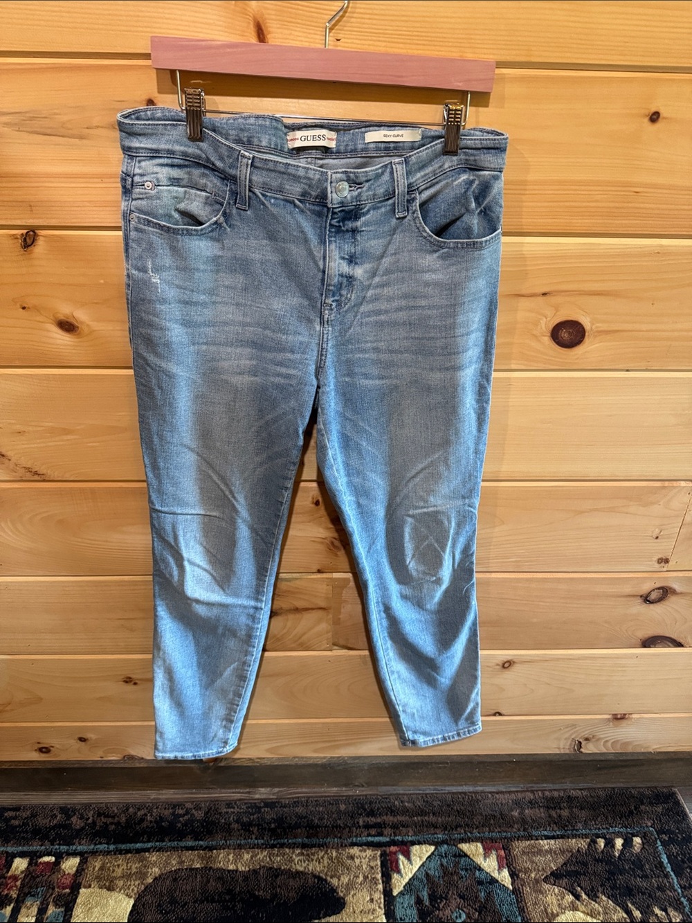 GUESS women’s Light Wash Sexy Curve Jeans